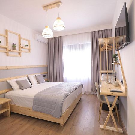 Nidum Harmony Bed & Breakfast Tirana Exterior foto
