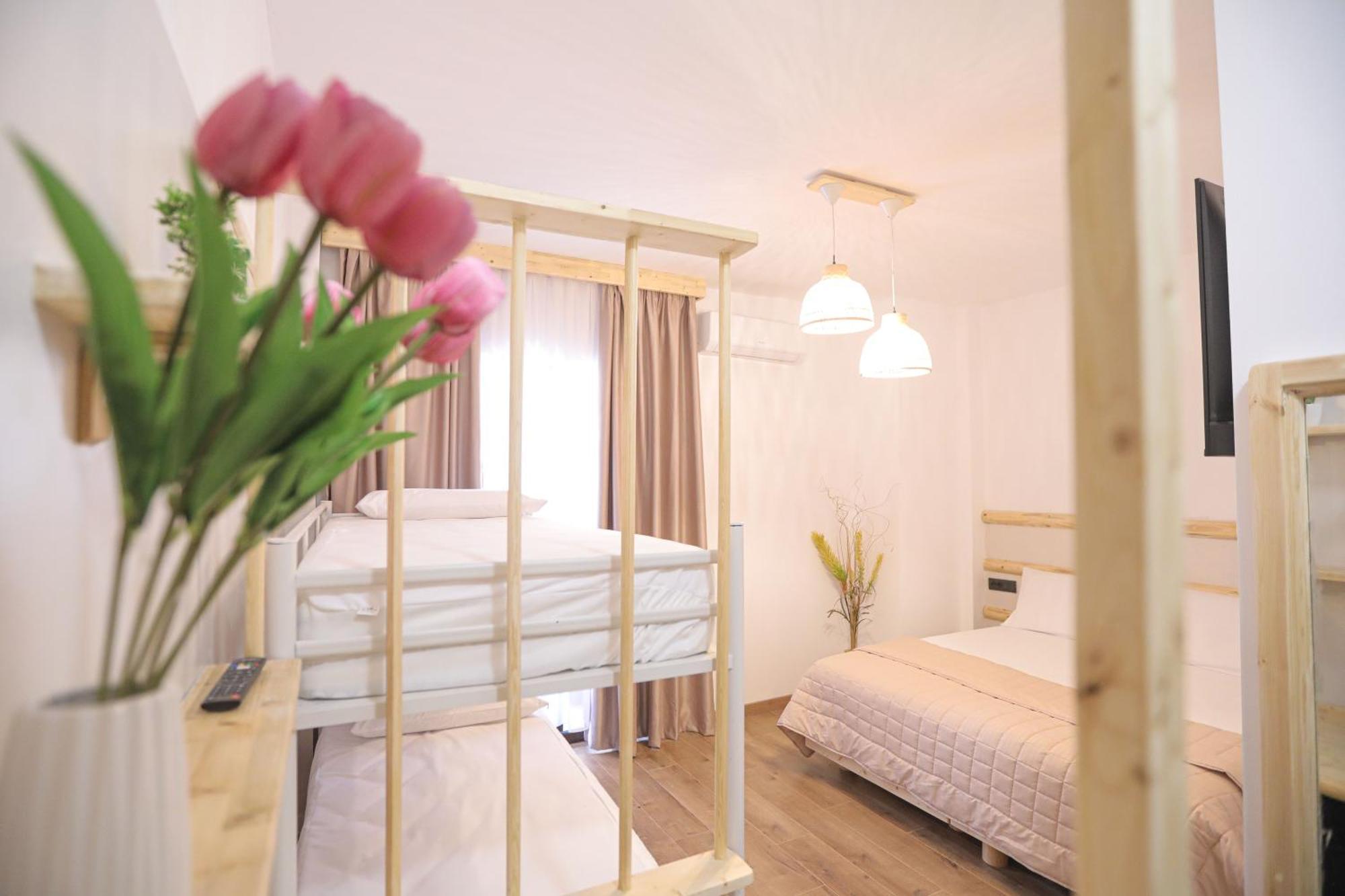 Nidum Harmony Bed & Breakfast Tirana Exterior foto